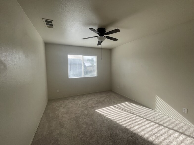 Building Photo - 4345 Briggs Ln