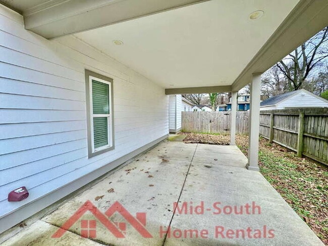 Building Photo - 441 Josephine St