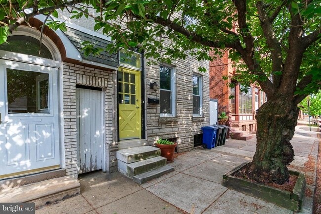Building Photo - 1221 Marlborough St