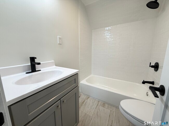 Building Photo - 53 Mahl Ave