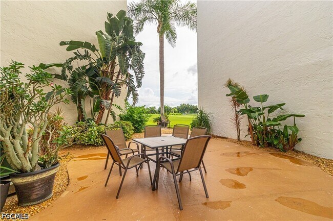 Building Photo - 1580 Pine Valley Dr