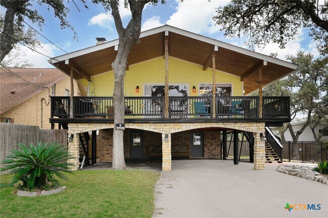 Primary Photo - 1087 Driftwind Dr