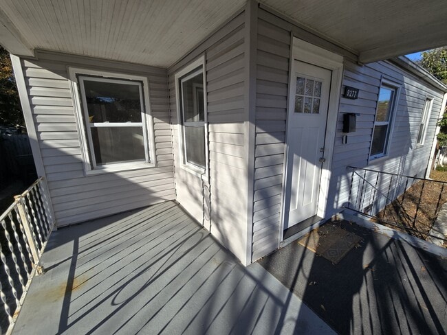 Building Photo - 9277 Mason Creek Rd