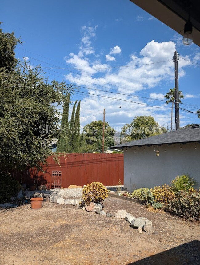 Building Photo - 7849 Beckett St