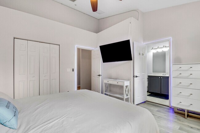 Building Photo - 107 Pond Apple Ln