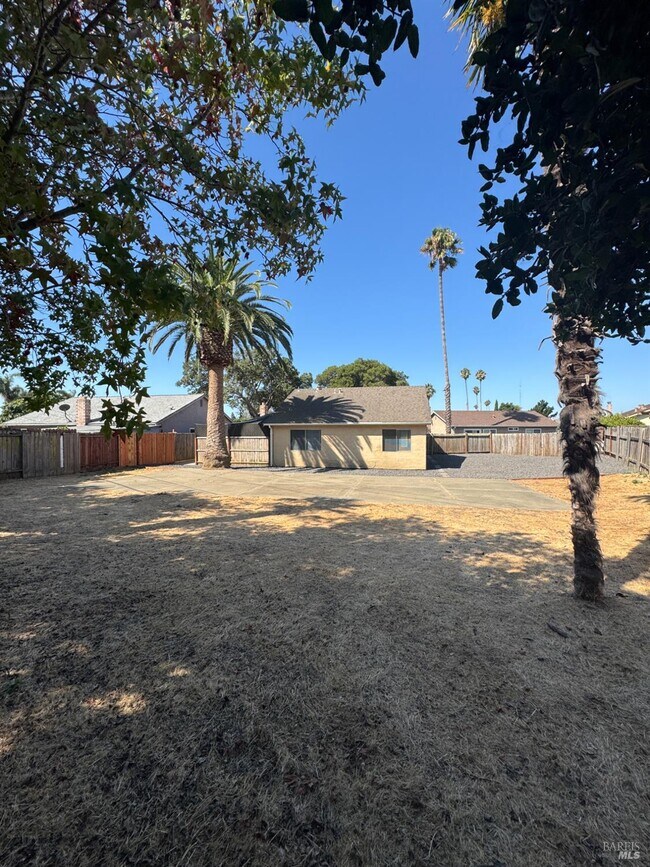 Building Photo - 120 Merrimac Ct