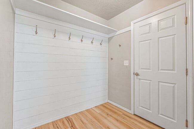 Building Photo - 12227 W Kempshire Dr