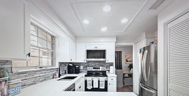 Building Photo - 9252 San Jose Blvd