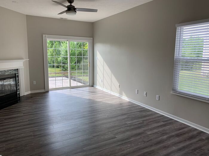 Building Photo - 17733 Cedarbrook Dr