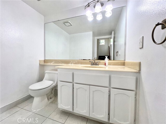 Building Photo - 1525 W 158th St