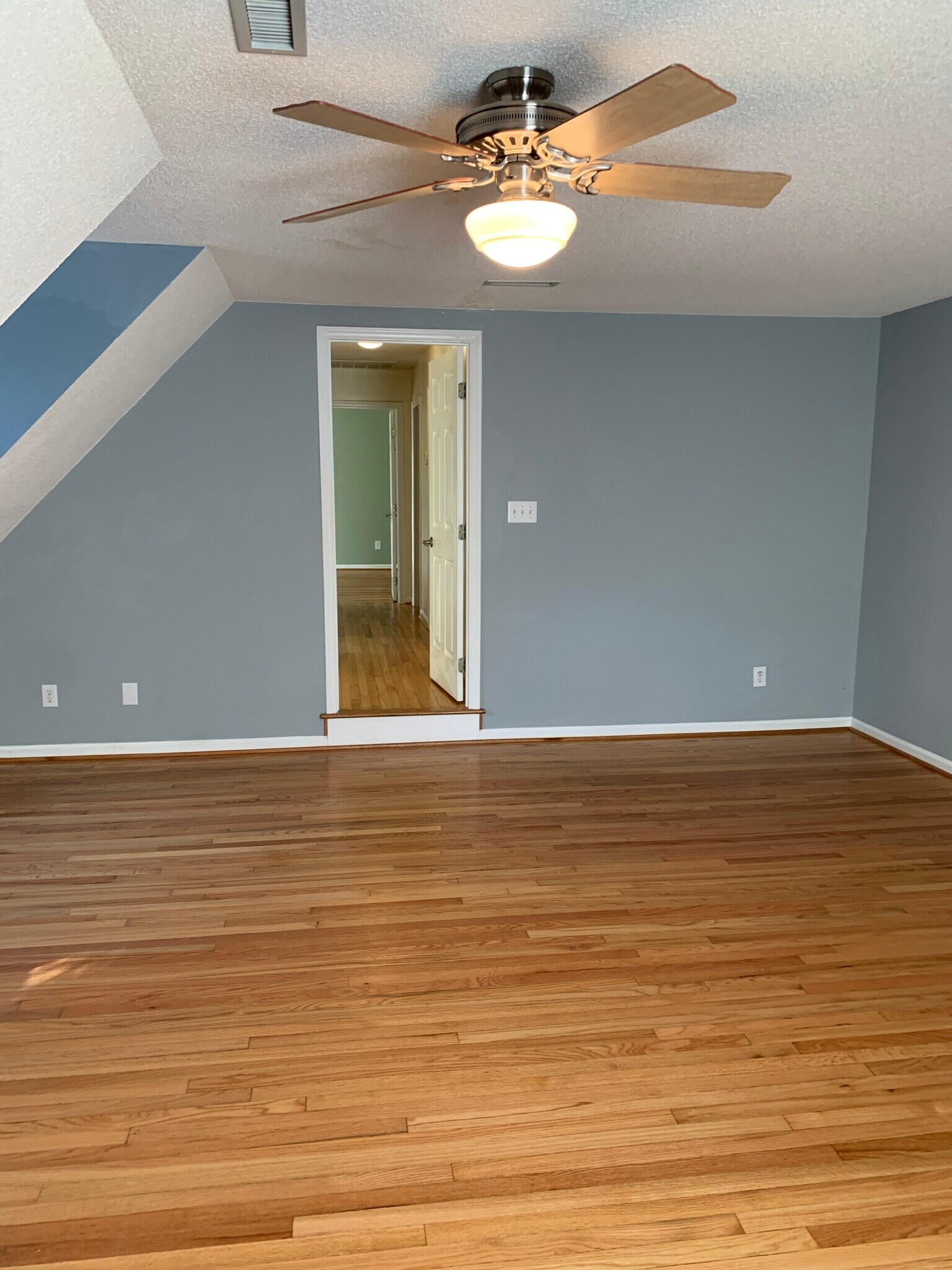 bedroom 4 - 5420 Phillipsburg Dr