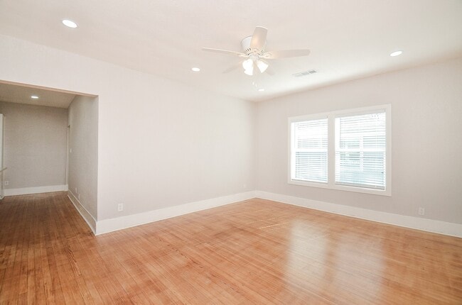Building Photo - 4333 Harby St