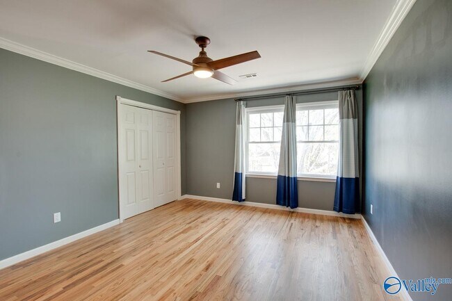 Building Photo - 501 Brenda Dr