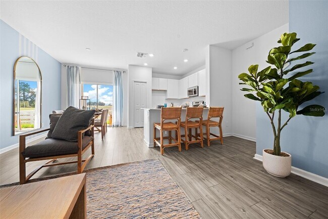 Building Photo - 4890 SW 81st Lp