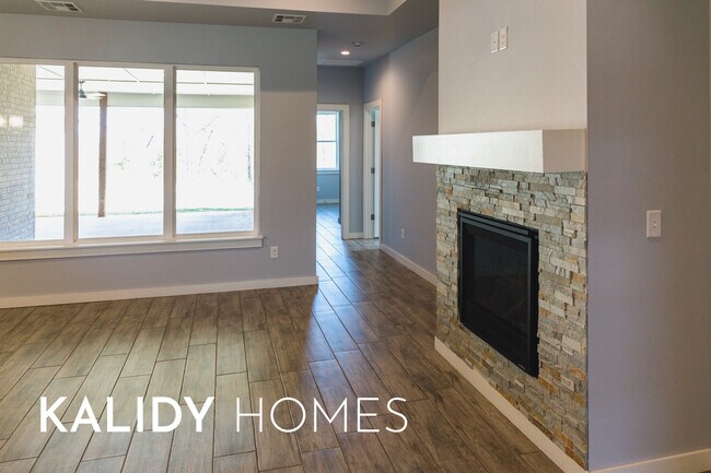 Building Photo - 1796 Salma Rd