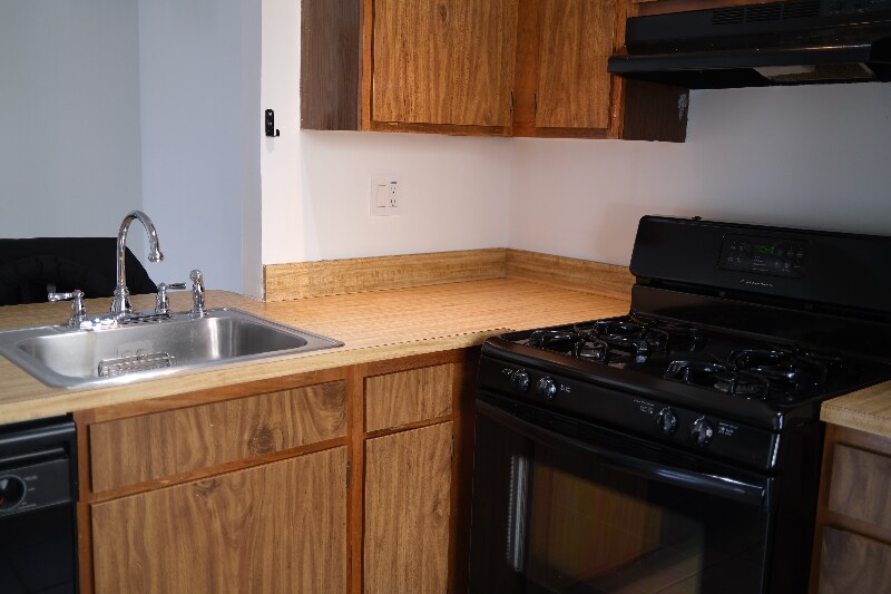 Building Photo - 153A Bradford Ct