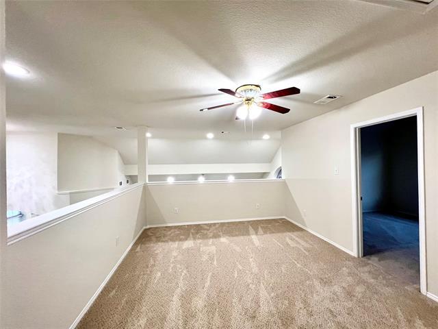 Building Photo - 3301 Bluegrass Dr