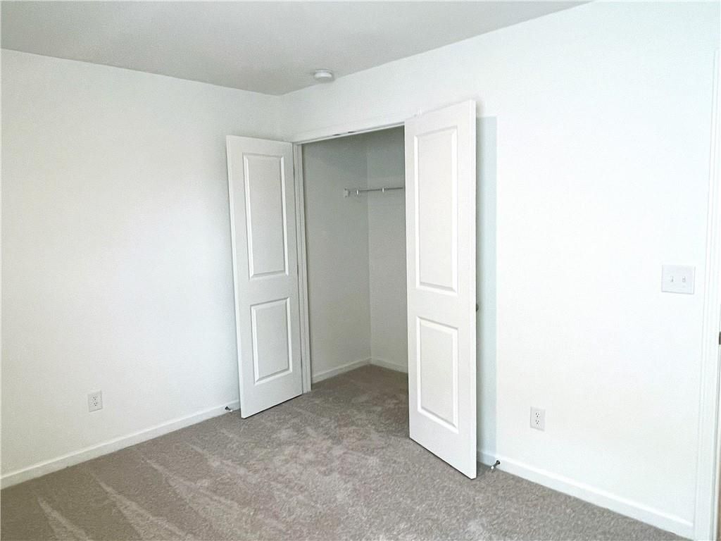 Building Photo - 290 Rivulet Dr