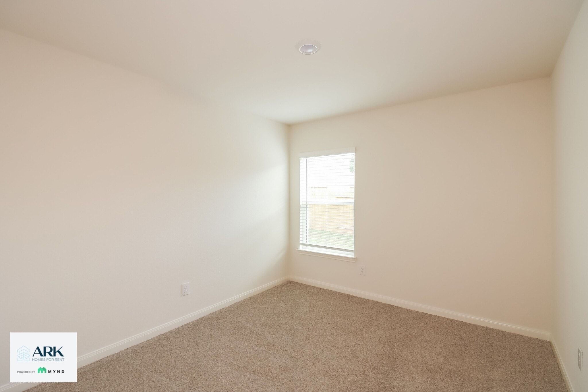 Building Photo - 26828 Steinbeck Dr