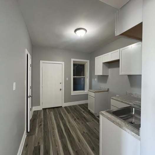 Building Photo - 3444 W Grenshaw St