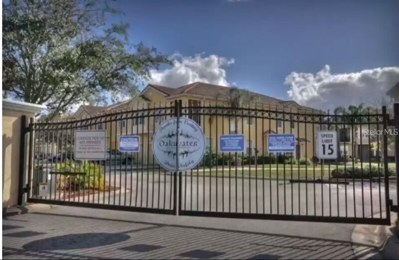 Building Photo - 2720 Oakwater Dr