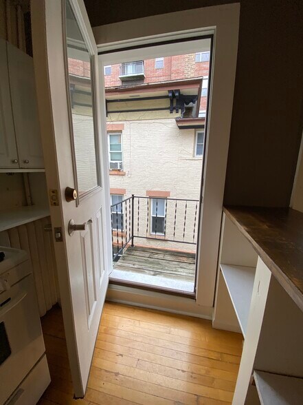 Building Photo - 26 N Butler St