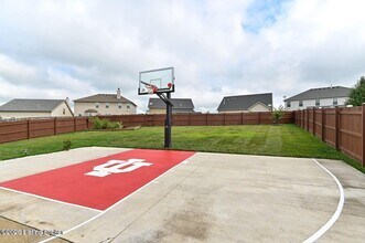 Building Photo - 1917 Carabiner Way