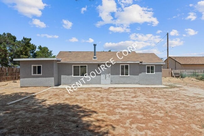 Primary Photo - 4535 W Ave M10