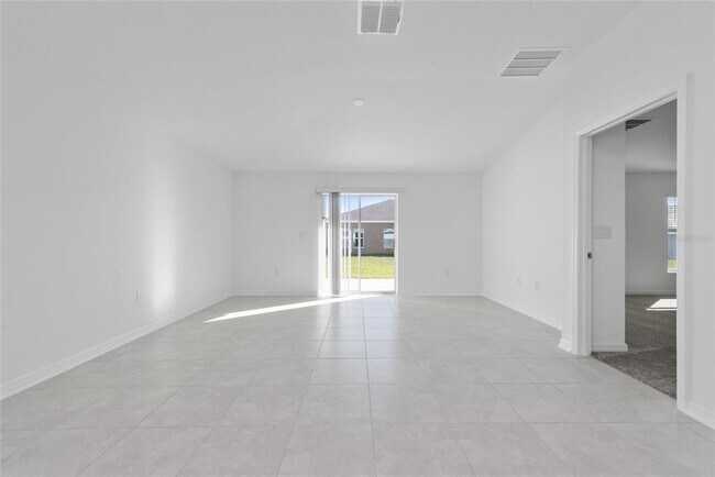 Building Photo - 346 Rustic Rail Dr