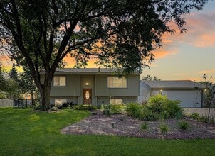Building Photo - 11225 Hampshire Ct W