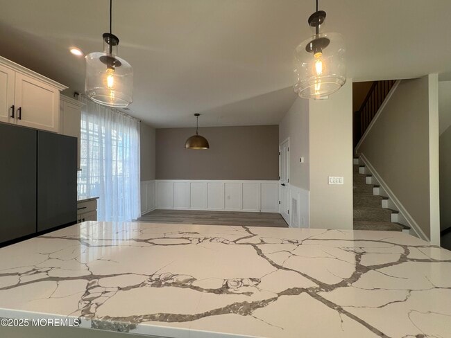 Building Photo - 1501 Arose Ln