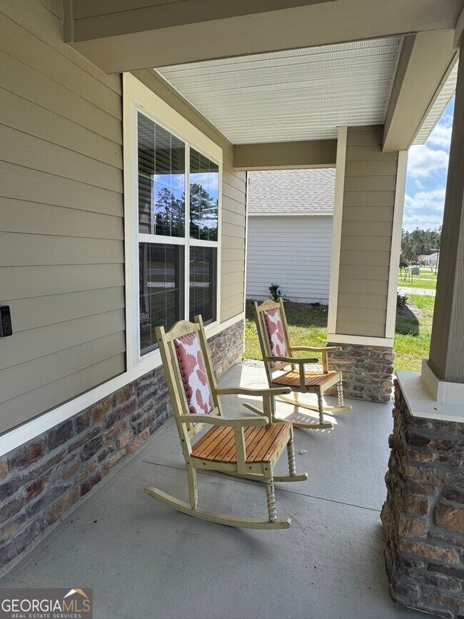 Building Photo - 205 Starboard Ct