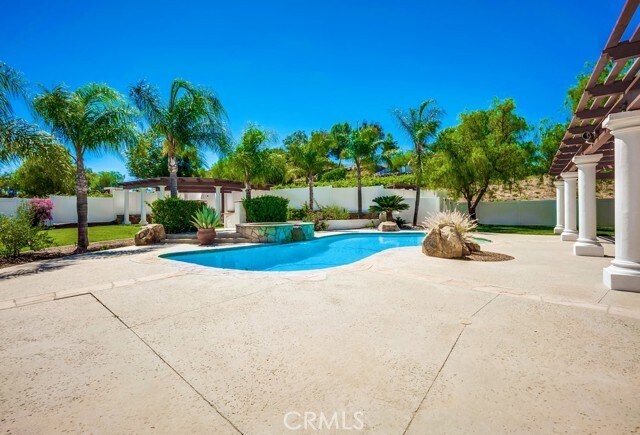 Building Photo - 39555 Ave Bonita