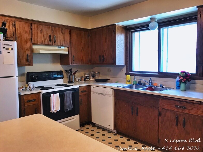 Building Photo - 2026 S Layton Blvd