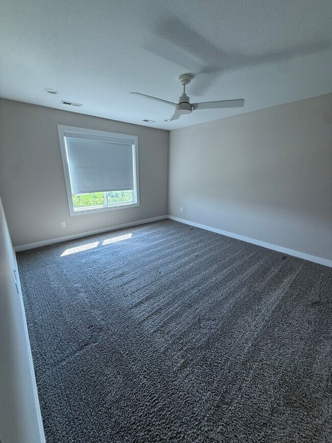 Building Photo - Luxury Newer Construction Home! Perfect Location!