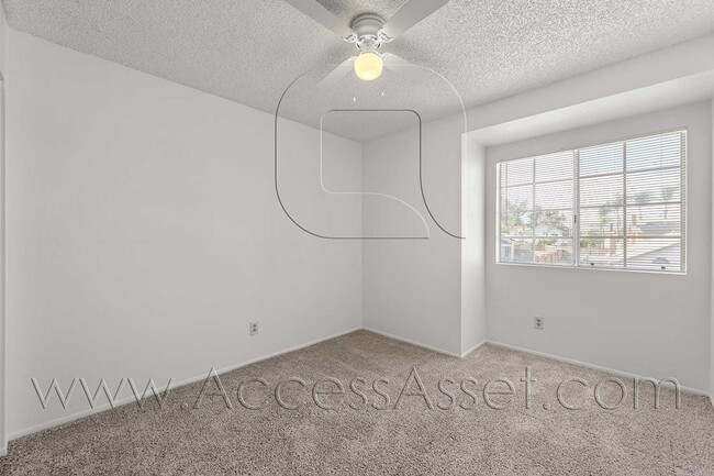 Building Photo - Charming 3 Bed/2.5 Bath Home With A Spacious Backyard And 3-Car Garage in Lake Elsinore!