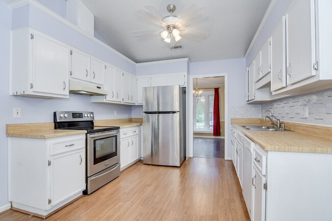 Building Photo - Ranch In Columbia County