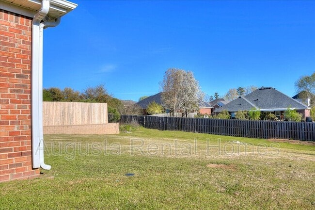 Building Photo - 1904 Long Creek Falls