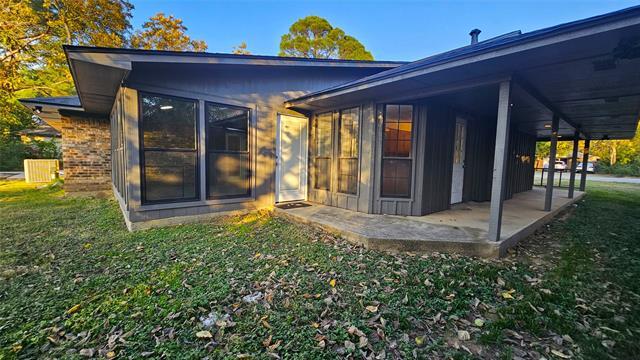 Building Photo - 1700 Kendolph Dr