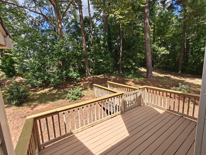Building Photo - 108 Kingsley Woods Dr