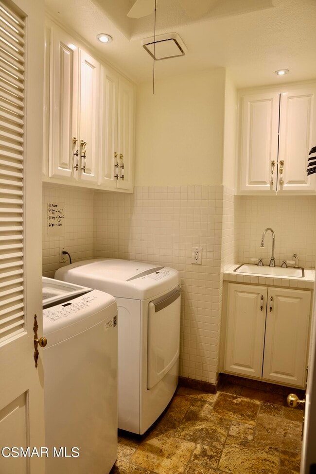 Building Photo - 4328 Park Verdi