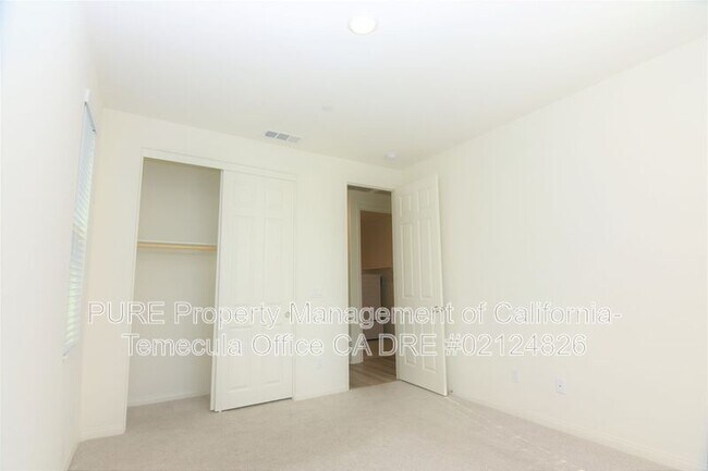 Building Photo - 32615 Cert St