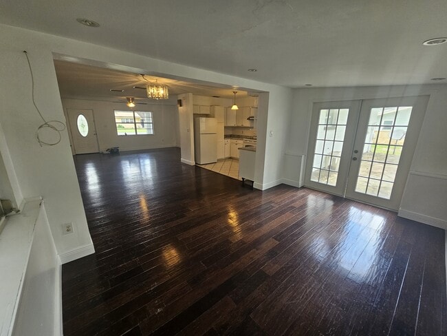 Building Photo - 26 Lake Ct Loop