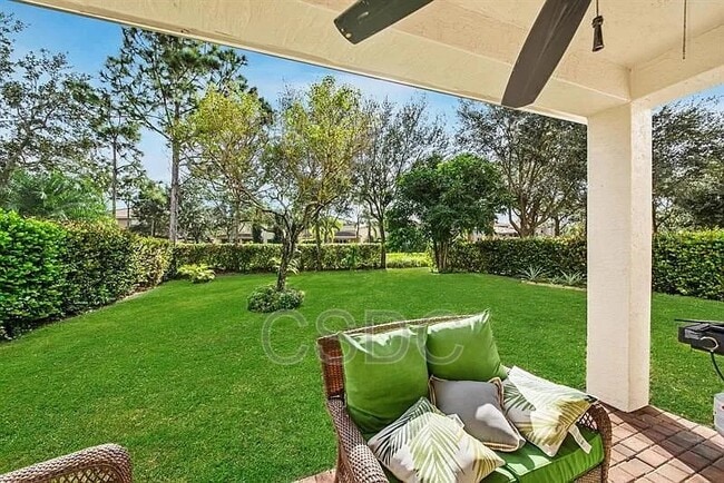 Building Photo - 8477 Breezy Hill Dr