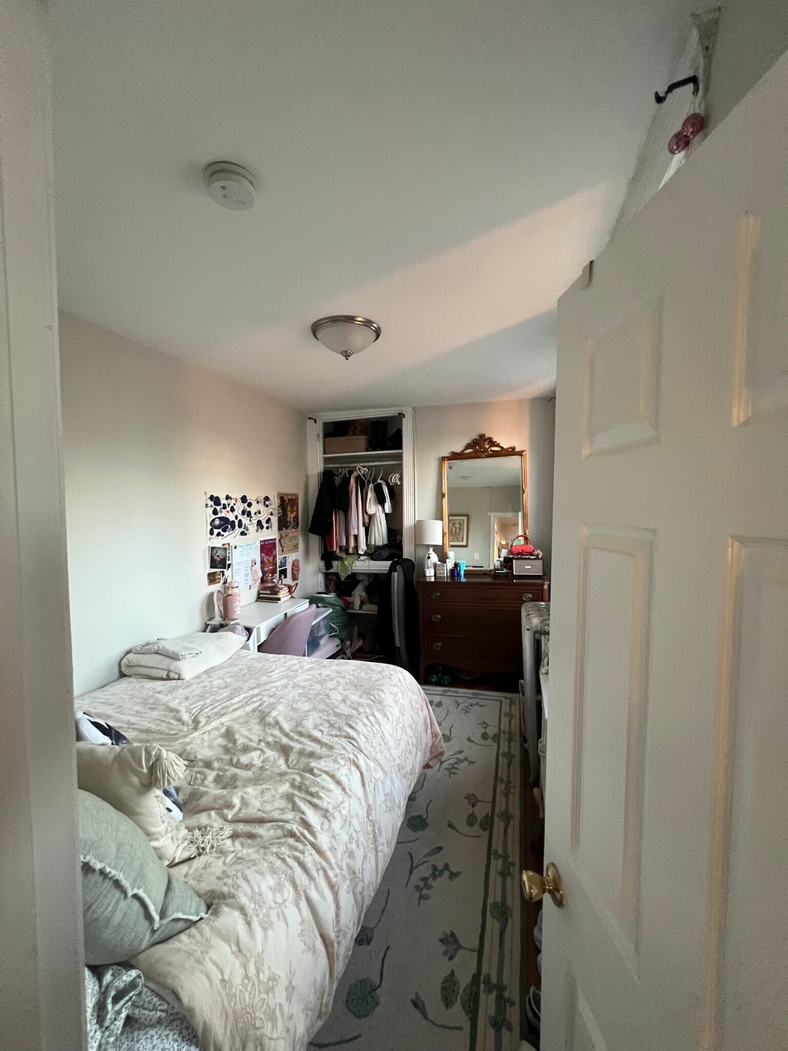 Building Photo - 70 Joy St