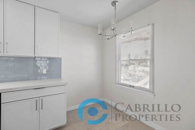 Building Photo - 4217 Meade Ave