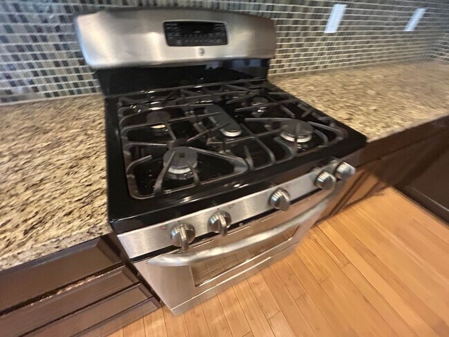 Building Photo - Nice home in Turlock