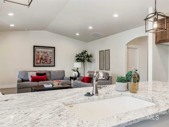 Building Photo - 6631 S Kirra Way