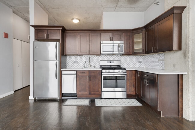 Building Photo - 1720 S Michigan Ave