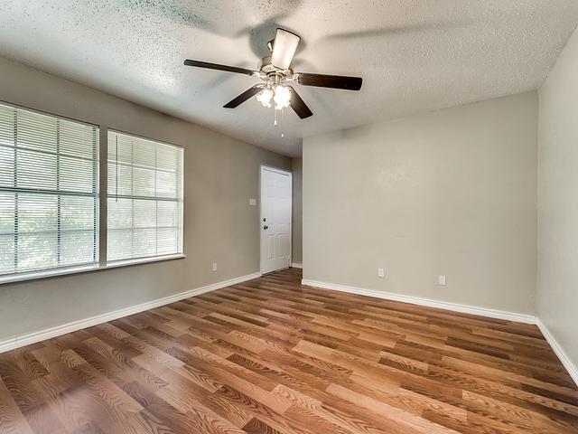 Building Photo - Eastham Ln #B